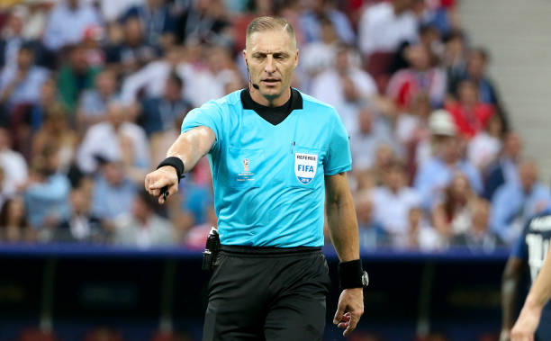 从中揭示更 从中揭示更