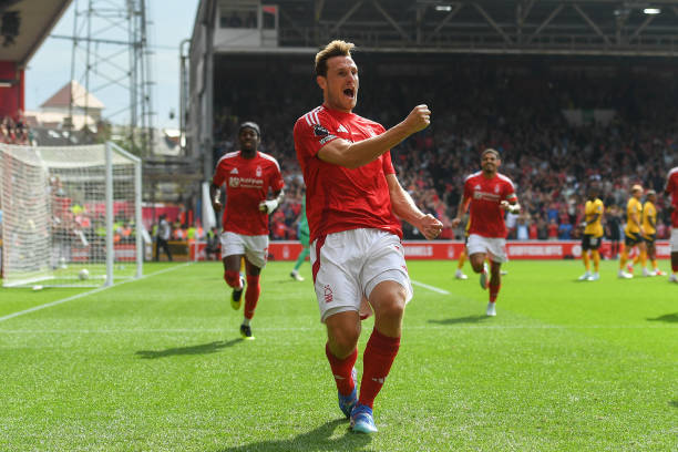 轻的球员来 轻的球员来